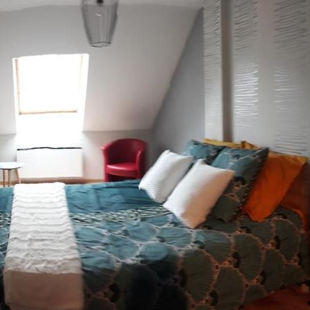 Gite Les Combles Du Bonheur Colmar Exteriör bild