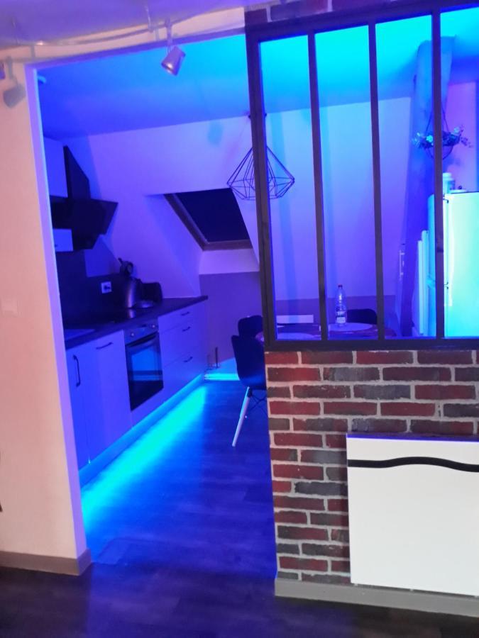 Gite Les Combles Du Bonheur Colmar Exteriör bild