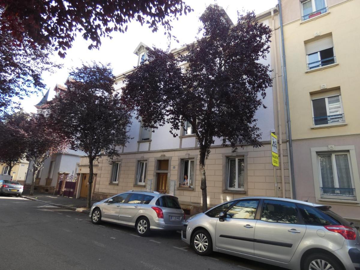Gite Les Combles Du Bonheur Colmar Exteriör bild