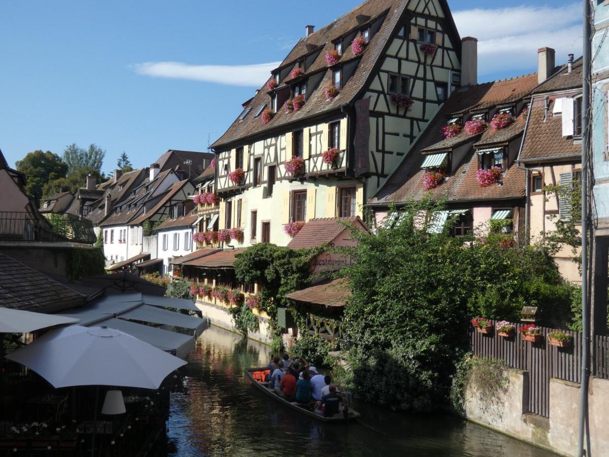 Gite Les Combles Du Bonheur Colmar Exteriör bild